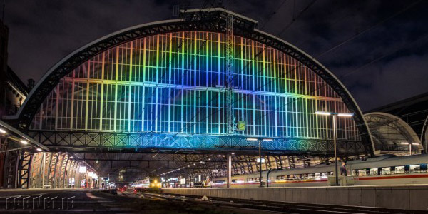 amsterdam-central-station-rainbow