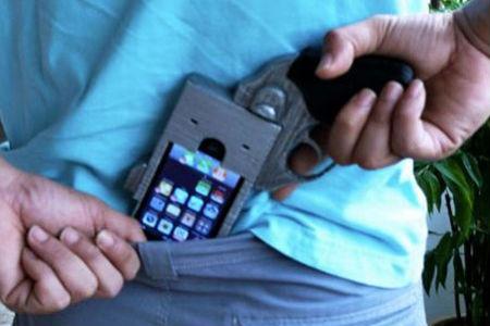 gun-iphone-case