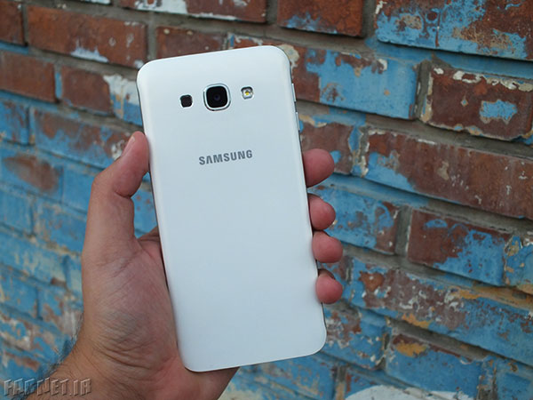 Galaxy-A8-Review-in-Farnet-03