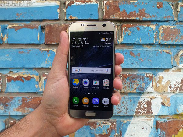 Samsung-Galaxy-S7-Review-in-Farnet-02