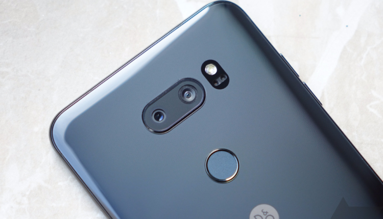 LG V30